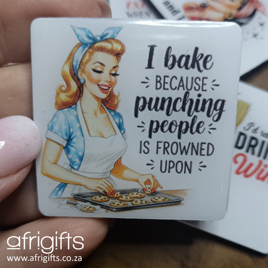 Fridge Magnet - Retro Housewife